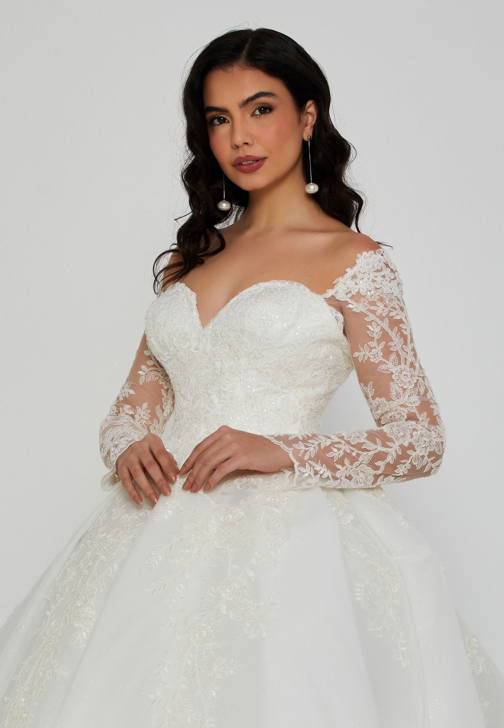 Off Shoulder Maxi Tulle Regular Wedding Dress abb25030