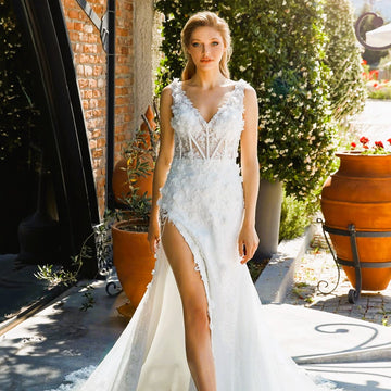 Relactive Bridal Banner